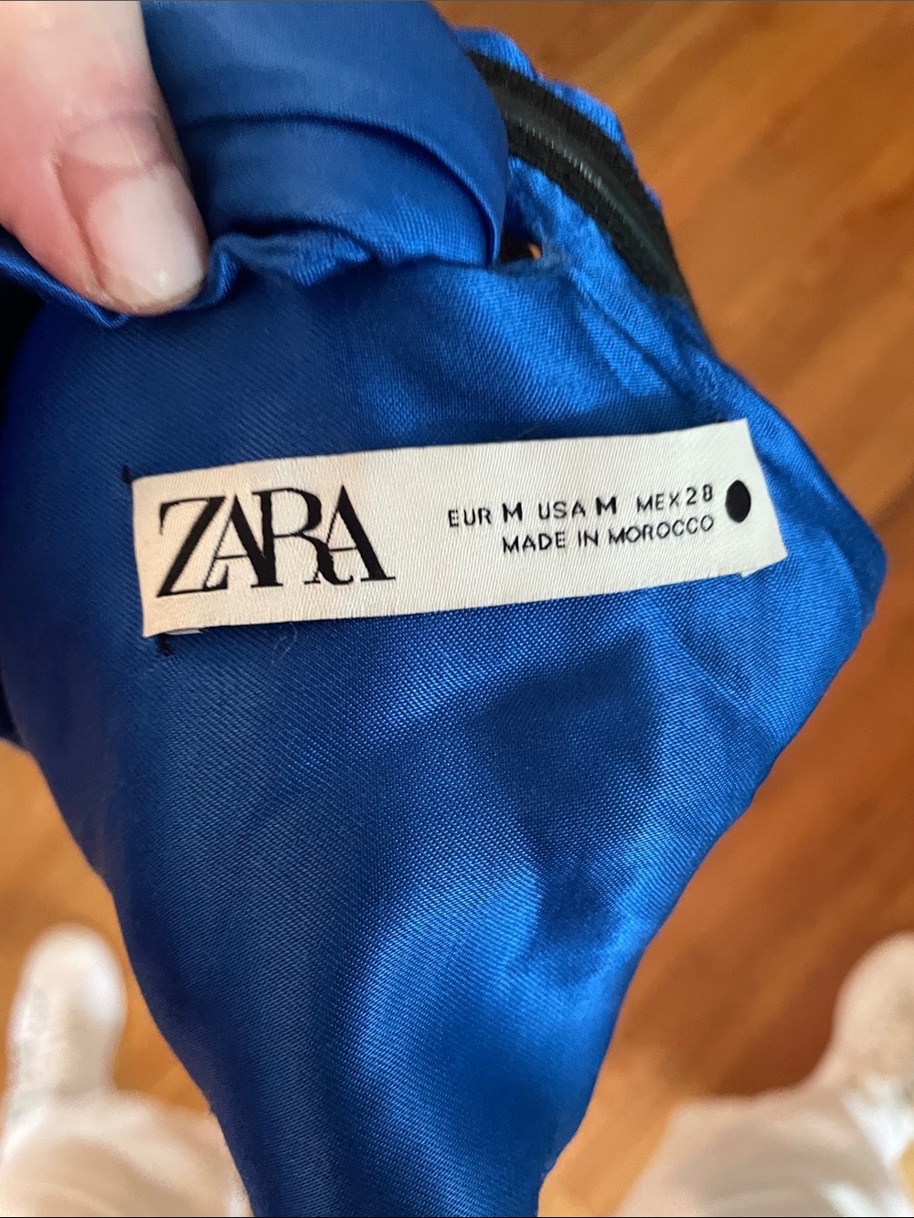 Zara Bright Blue Pleated Tie-Front Crop Tank - Picture 4 of 4
